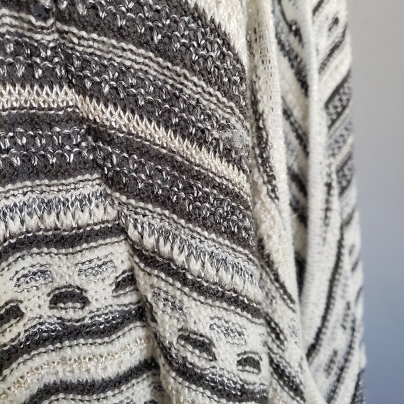 Maurices 2 2X Draped Front Sweater Cardigan Long Sister Cream Olive Green Layer - Picture 2 of 10